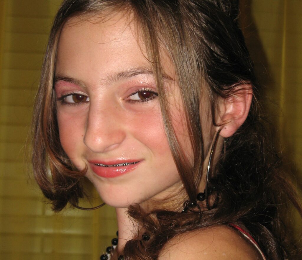 Na škole ji šikanovali kvůli vzhledu: Utratila přes půl milionu za 