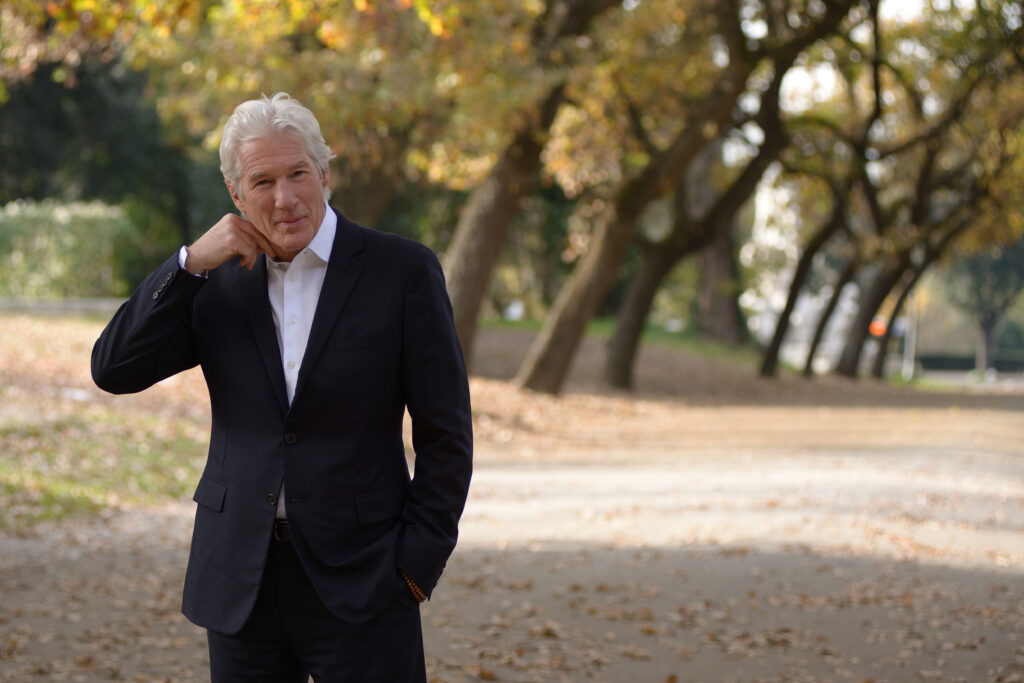 Vynikající hudebník, který dal přednost herectví: Richard Gere se přátelí i s dalajlámou