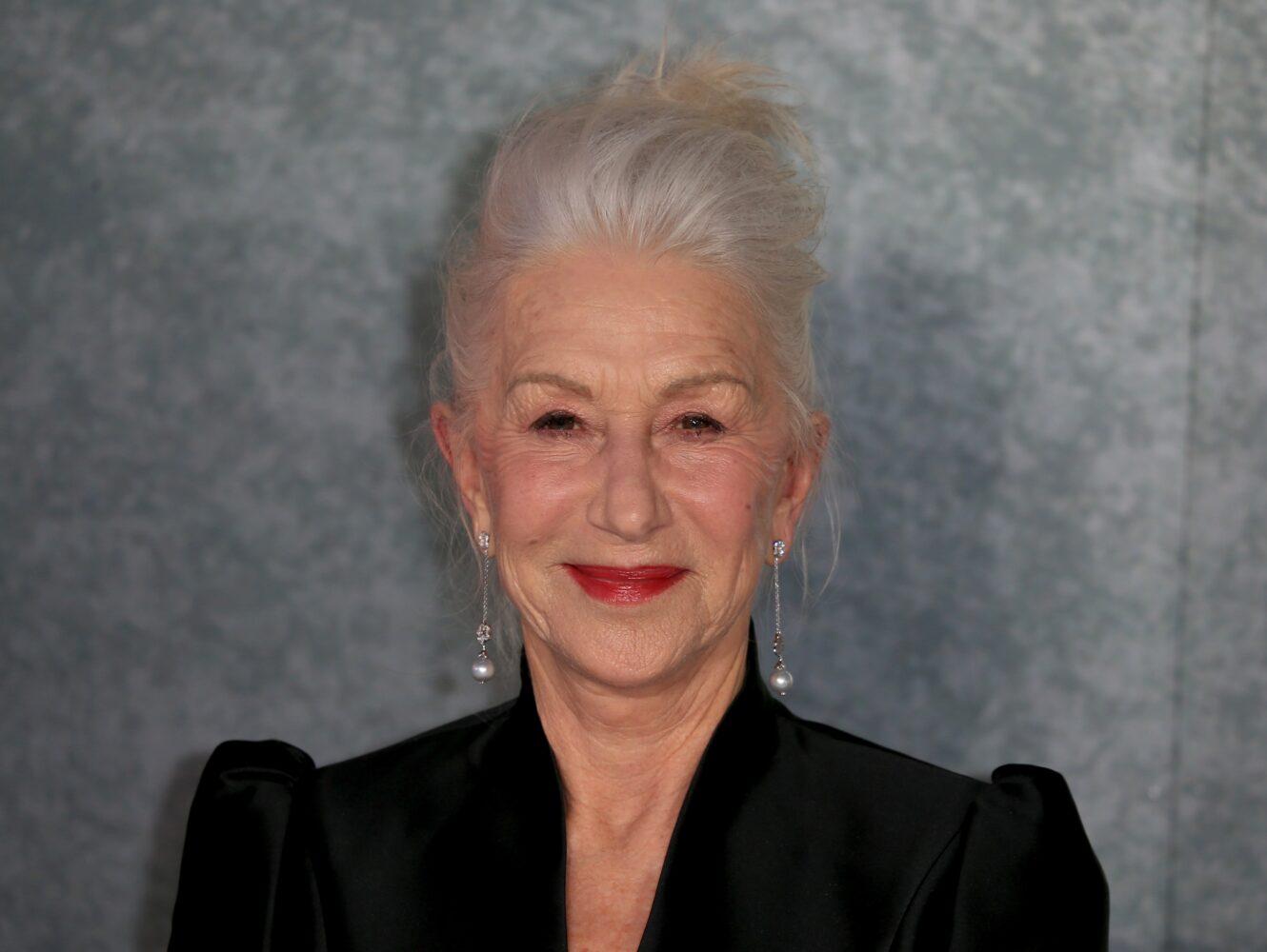 Osmdesátku si užívá plnými doušky: Helen Mirren nemá ráda slovo krása a ...